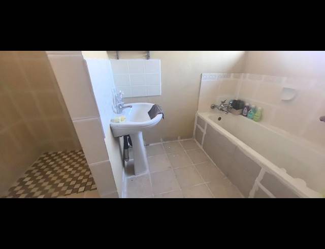 4 BEDROOM HOUSE FOR SALE IN LINDHAVEN